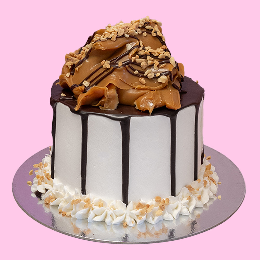 Snickerlicious Cake