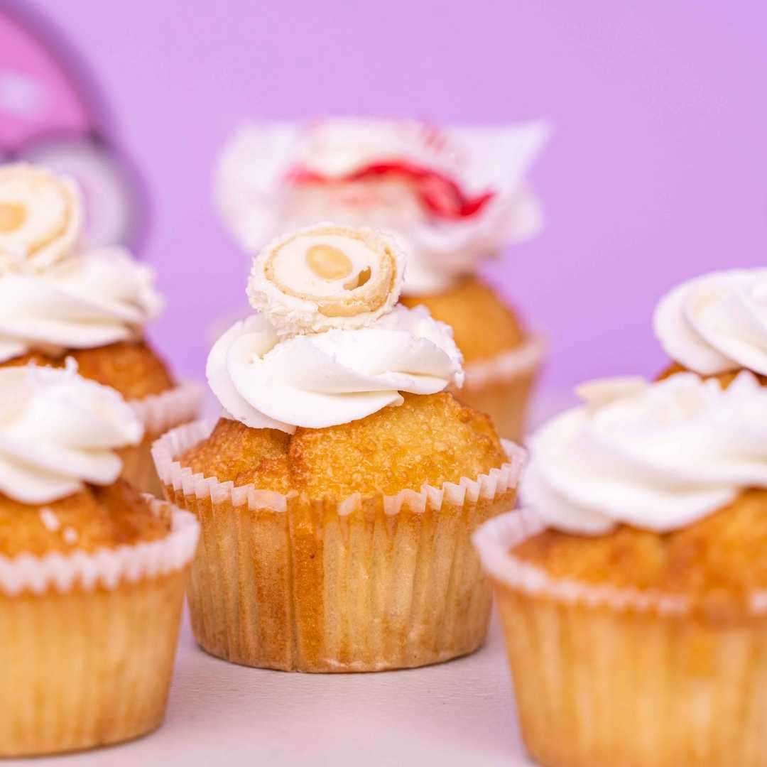 Coconut and raffaello Cupcakes