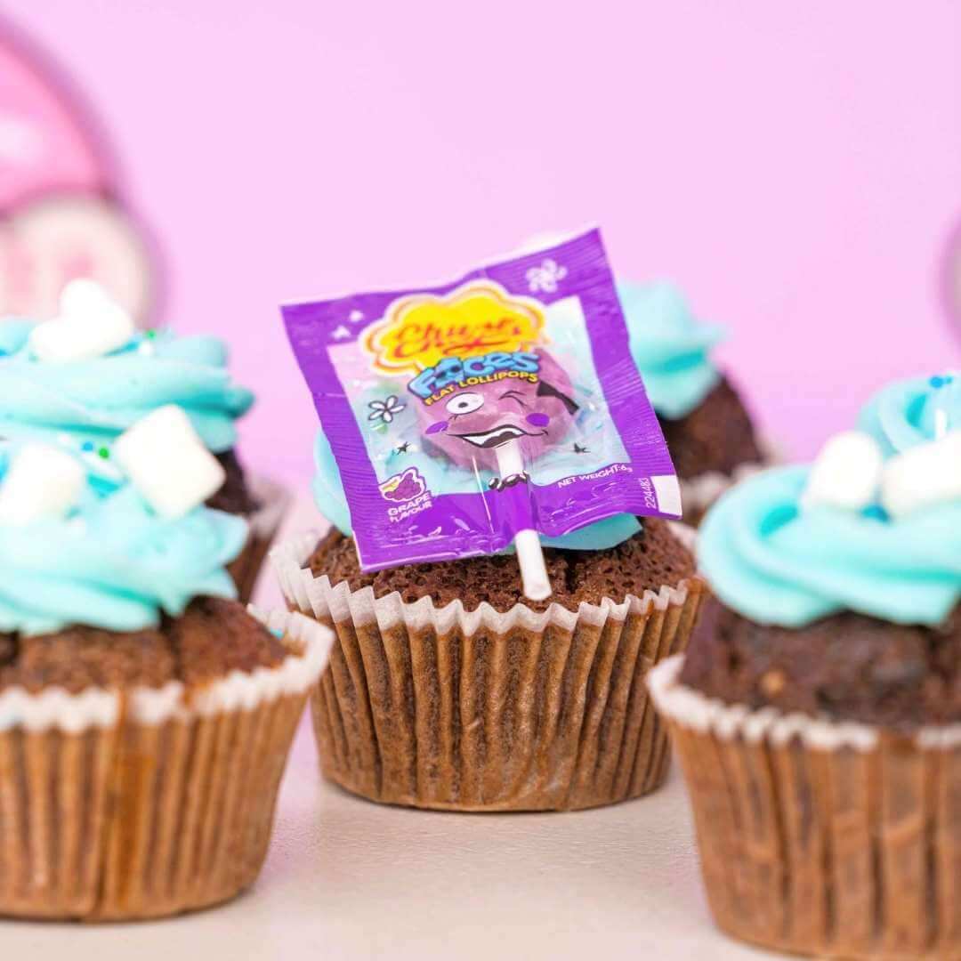 Cupcakes for boy with candies